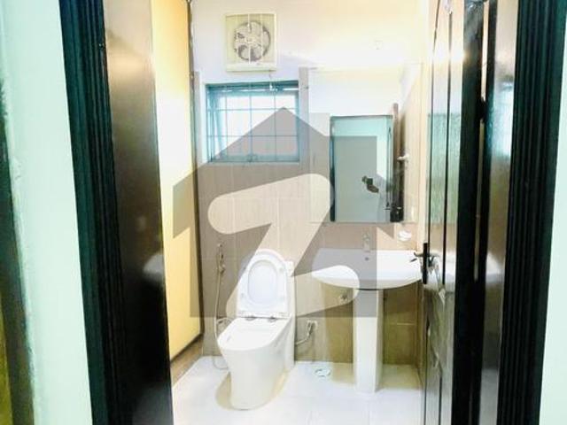 12 Marla 4 Bedroom Apartment Available For Rent In Askari 11 Lahore Askari 11
