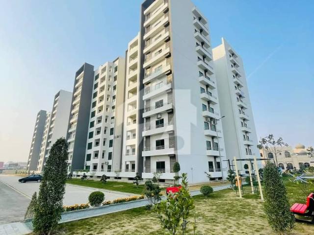 12 Marla 4 Bedroom's Brand New *H Shape* Tile Flooring Apartment | Flat For Sale | Askari 10 Lahore Cantt | @nusratestate