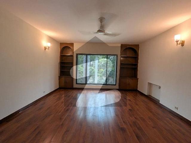 12 Marla 4 Bedroom's House Available For Rent in St John Park Near Fortress Stadium LHR Cantt