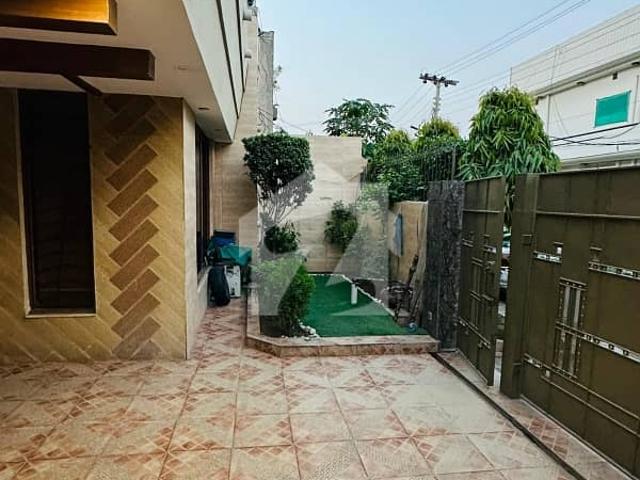 12 Marla Tile Floor Beautiful Luxury Super Hot Location Near to LACAS and G1 Market All Original Picture attached With Direct Owner Available For Sale in Johar Town
