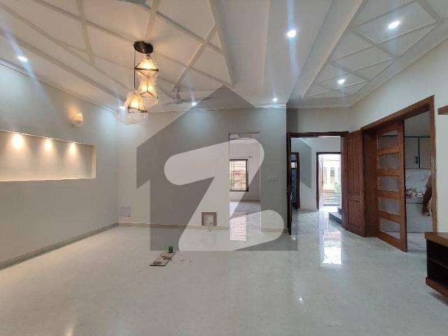 12 Marla Upper Portion Brand New For Rent In Media Town Block D