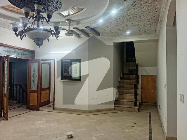 12 marla upper portion for rent in johar town