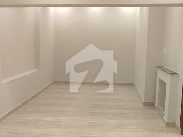 12 Marla Upper Portion For rent In Rs. 180000 Only