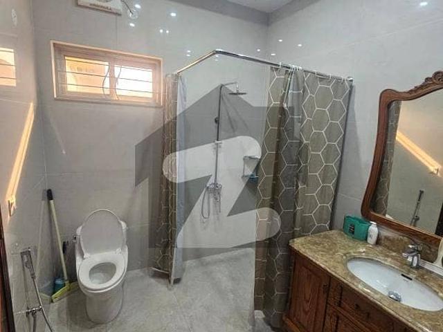 12 Marla Upper Portion Separate Gate Having E Bedroom Attach Washroom