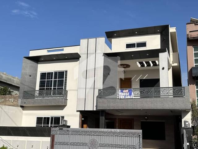 12 marla brand new designer house for sale in cbr town category house solid construction