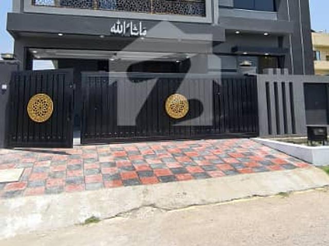 12 Marla Brand New House Available For Sale