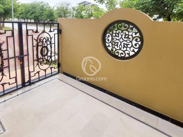 12 Marla Elegant Corner house for sale