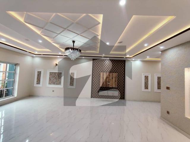 12 Marla Corner Separate Gate Portion For Rent In Awt #02