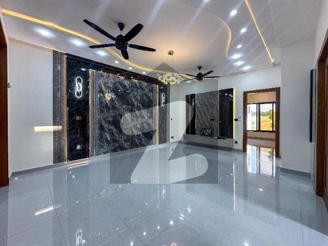 12 Marla Designer House Available Bahria Town Phase 8 Block C