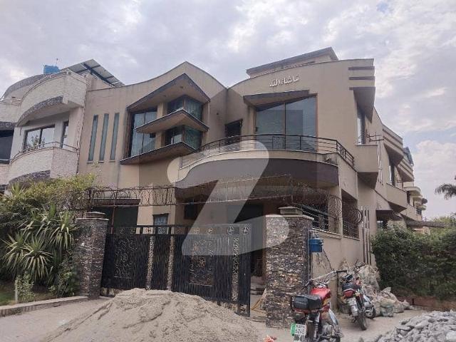 12 Marla Double Storey House Is Available For Sale