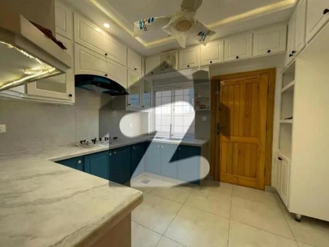 12 Marla Double Unit For Rent In Phase 8 Bahria Town Phase 8