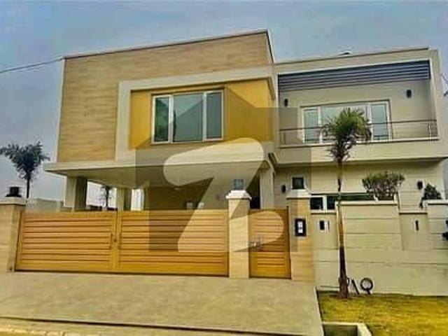 12 Marla Executive House for Sale Askari 10 | Top Location Near Masjid