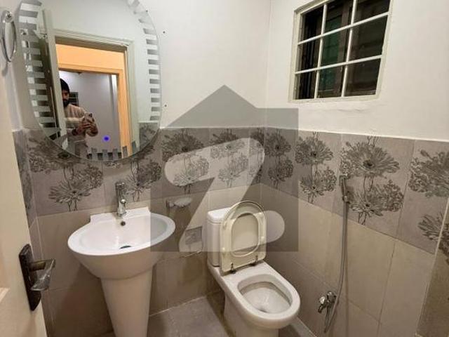 12 marla flat is available in askari 11 sector b at super hot location. Askari 11 Sector B