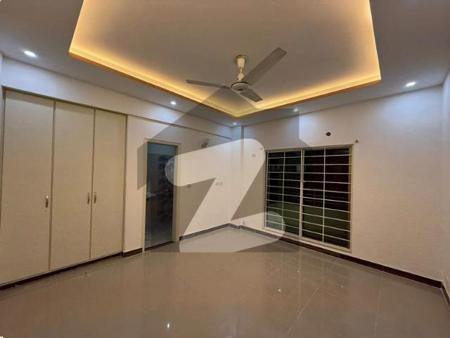 12 marla flat is available in askari 11 sector b at super hot location. Askari 11 Sector B