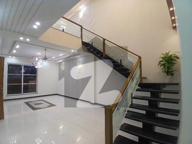 12 Marla House Divine Enclave Canal Road
