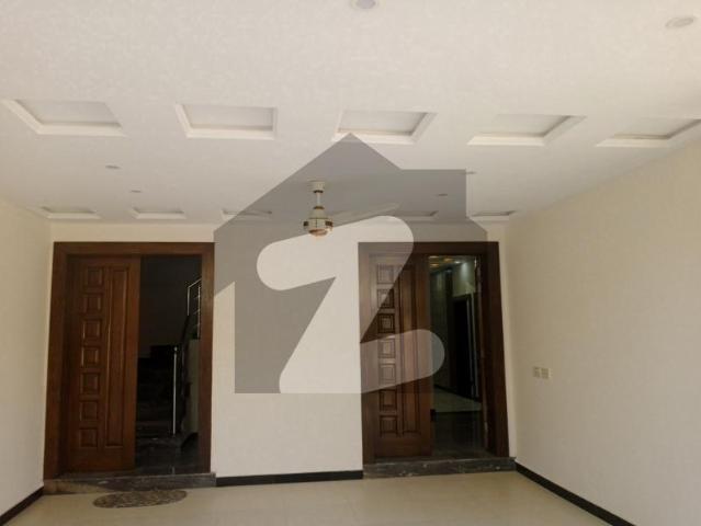 12 Marla House For Sale Available In I 8/2