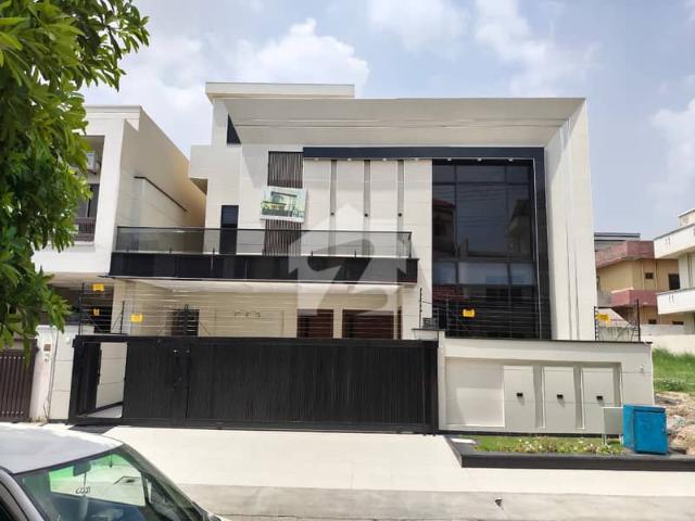 12 Marla House For sale In Beautiful Jinnah Gardens Phase 1