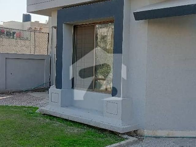 12 Marla House For Sale In Eden Avenue New Air Port Road Lahore Cantt Price 365 Lac