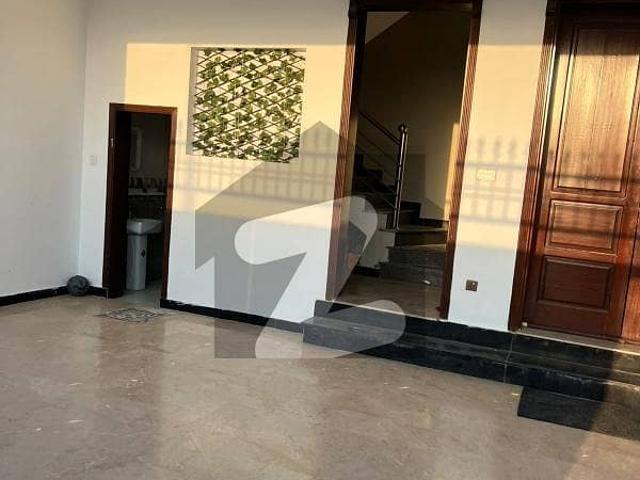 12 Marla House For Sale In Ideal Location In G/16