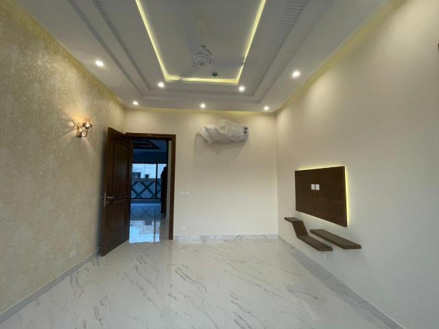 12 Marla House for Rent