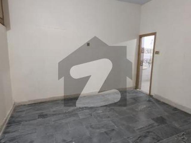 12 Marla House For Rent Separate Entrance Uper Portion Madina Town Officers Colony