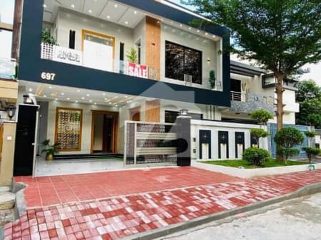 12 Marla Luxury House 15 KWA Solar Installed Bahria Town Rawalpindi Phase 8