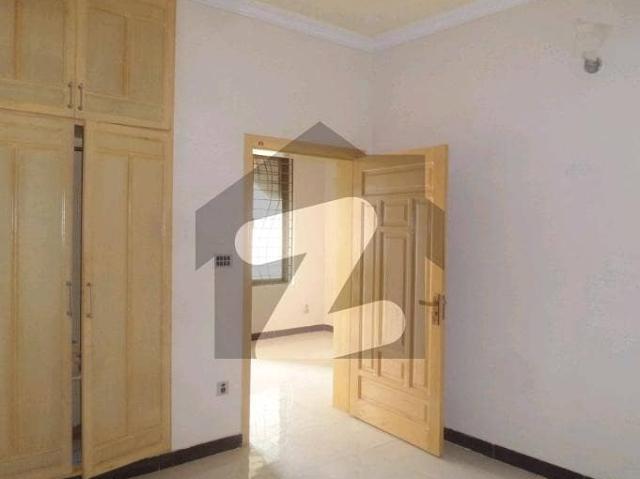 12 Marla Spacious House Is Available In I 8/2 For sale