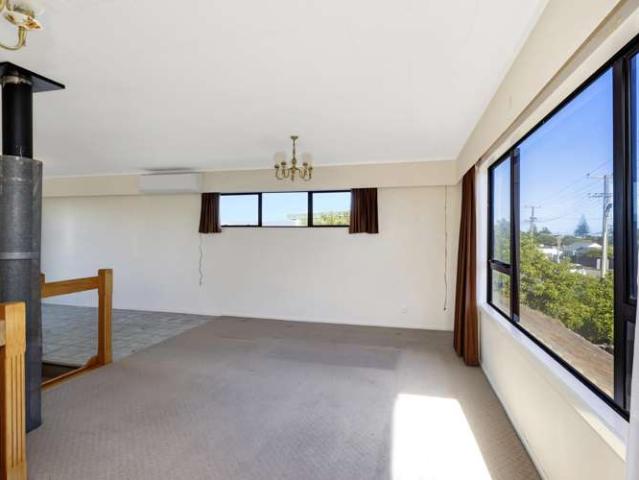 12 Moana Street, Otaki Beach, Kapiti Coast