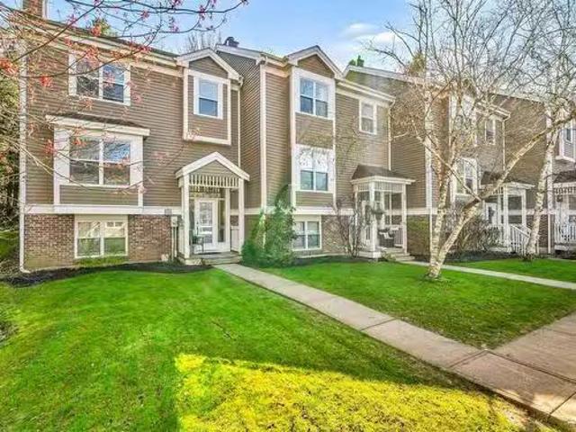 12 Moirs Mill Road, Bedford, NS, B4A 3Y6 townhouse for sale.