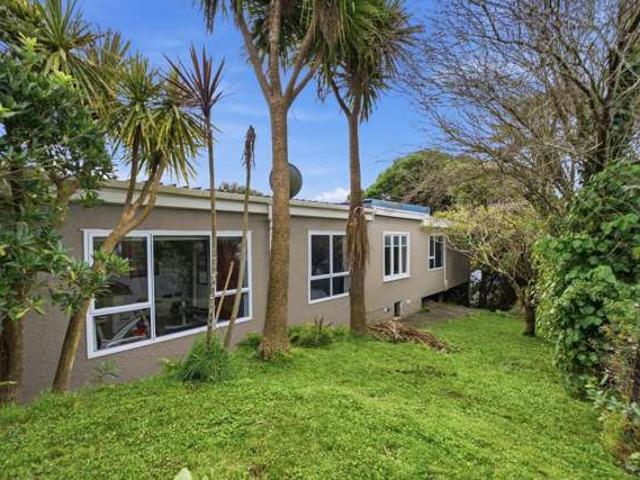 12 Newnham Court, Tawa, Wellington City