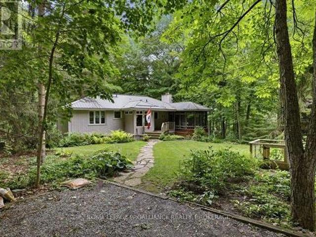 12 Oriole Lane, Kingston. East Incl Cfb Kingston, ON, K7K 5E2 house for sale | Listing ID X13602 | Royal LePage
