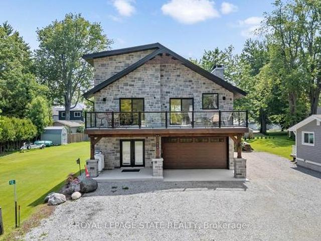 12 Park Lane Crescent, Norfolk, ON, N0E 1T0 Luxury House for sale | Listing ID X12223 | Royal LePage Carriage Trade Luxury Properties
