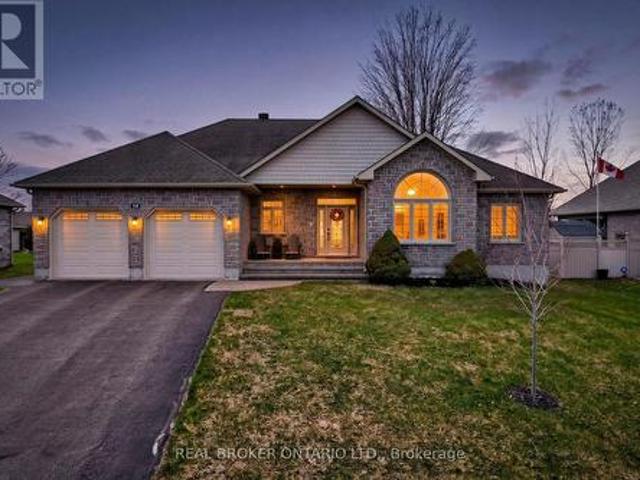 12 Penny Lane, South Stormont, ON, K0C 1P0 house for sale | Listing ID X13478 | Royal LePage