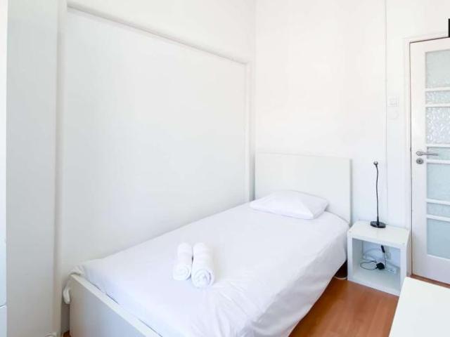 12 quarto, lisbon lisbon 1000 252 102368458