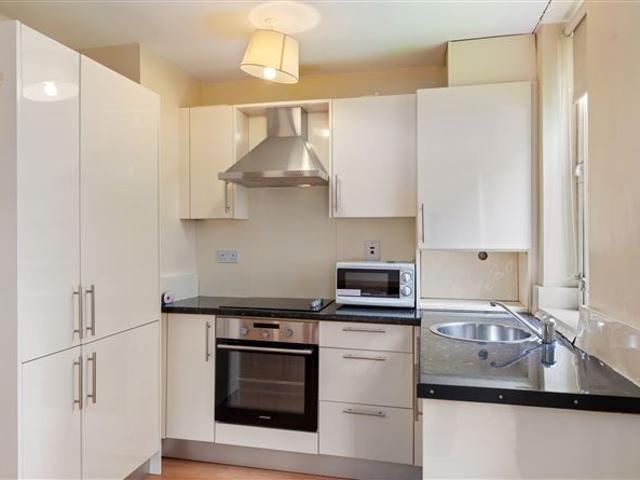 12 Rowan House, Mespil Estate, Sussex Road, Ballsbridge, Dublin 4 Eoin O'Neill Property Advisers 4928 MyHome. Ie Residential