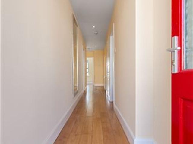 12 Saint Helen's Court, George's Street Lower, Dun Laoghaire, Co. Dublin DNG Dun Laoghaire 4943 MyHome. Ie Residential