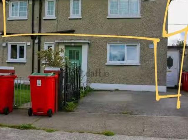 12 St Canice's Park, Glasnevin, Dublin 11 is for rent