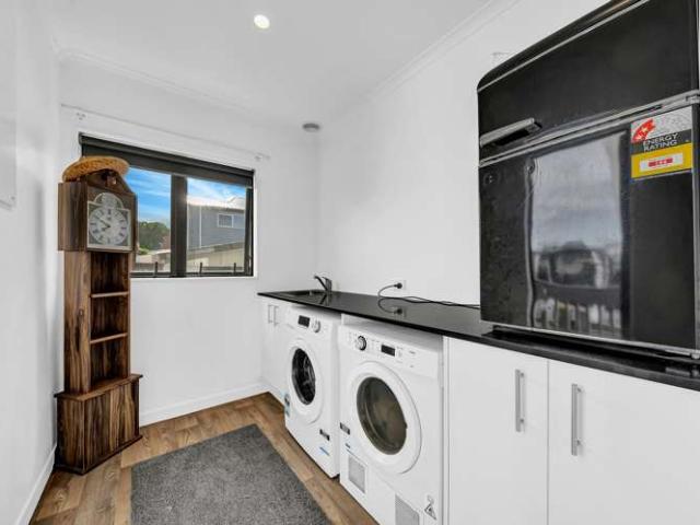 12 Sunlands Drive, Manurewa, Manukau City