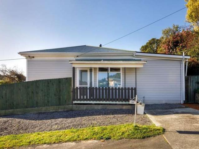 12 Suffolk Street, Picton, Marlborough