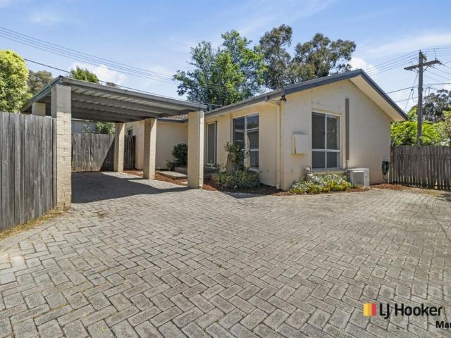 12B Eggleston Crescent, Chifley ACT, Belconnen