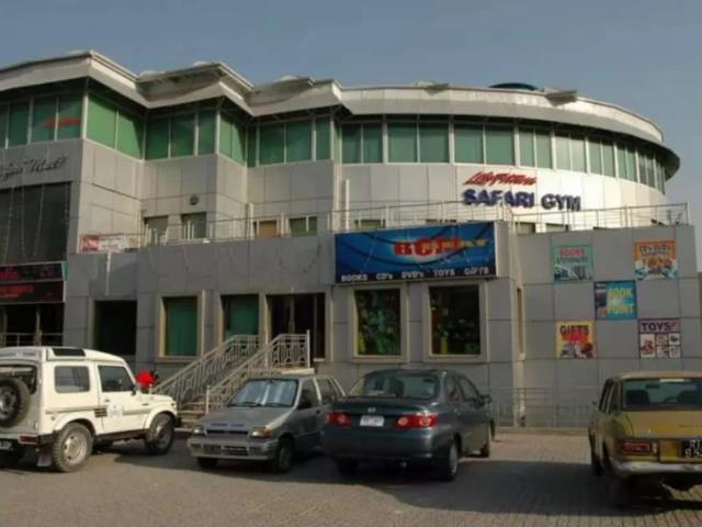 12x17 office/commercial shop front face Islamabad Bahria Town ID 67887
