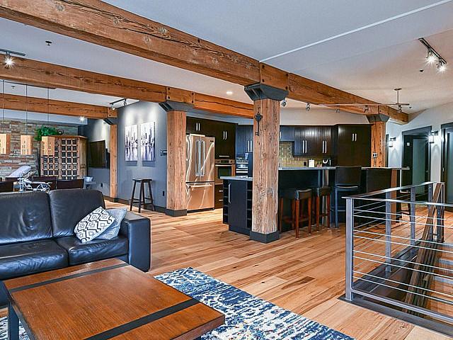 1304 Halifax St #101 2 Bed 3 Bath Condo For Sale