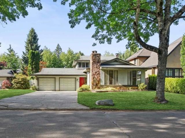 1308 Avenue, Surrey, BC, V3X 2H4 house for sale | Listing ID R3141 | Royal LePage