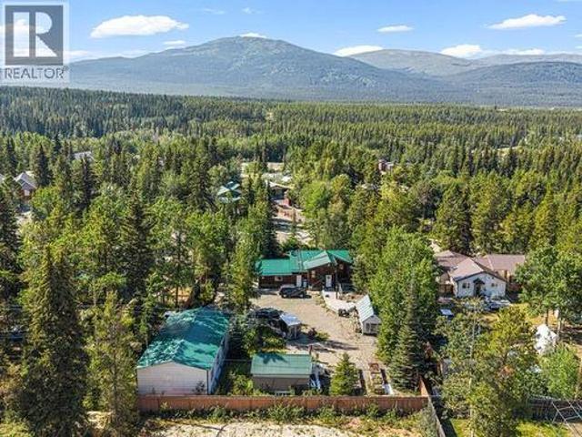 1308 Elm Street, Whitehorse, YT, Y1A 4B5 house for sale | Listing ID 17620 | Royal LePage