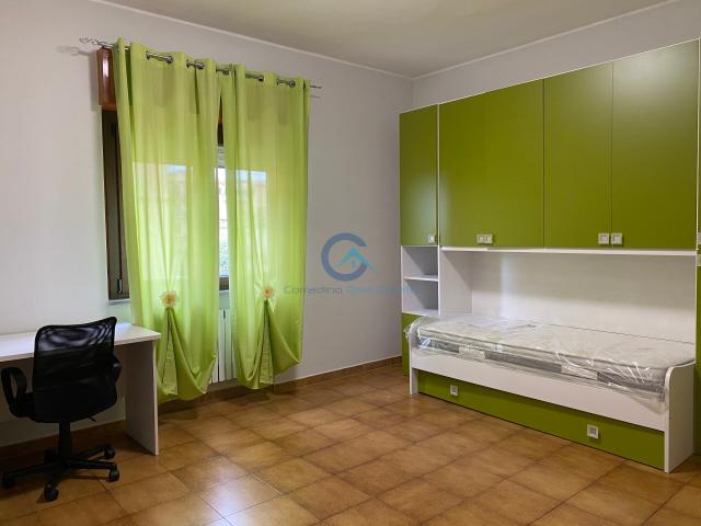 1308 Stanza In appartamento in affitto a Catanzaro Lido Casciolino