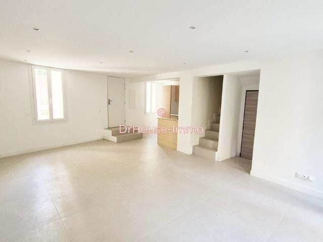 13004 CHUTES LAVIE / PALAIS LONGCHAMP maison de ville de 90m² avec 3 chambres