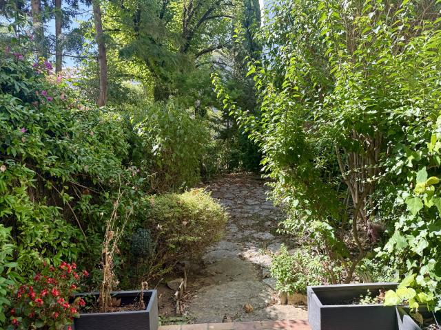 13008 CARRÉ D'OR TYPE 3 DE 102 M2 AVEC TERRASSE ET JARDIN