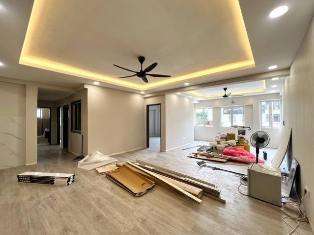 1300 sqft Level 1 Renovated Corner Unit Shop Apartment Rawang
