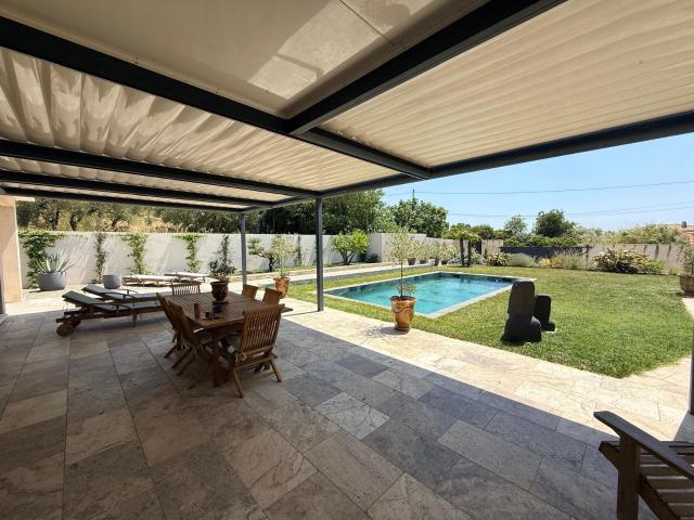 13013 I L'ABRI — villa contemporaine, piscine, jardin arboré 1000 m2