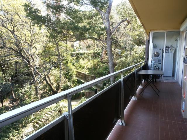 13010 Marseille Saint Tronc Beau Type 4/5 avec Grand Balcon